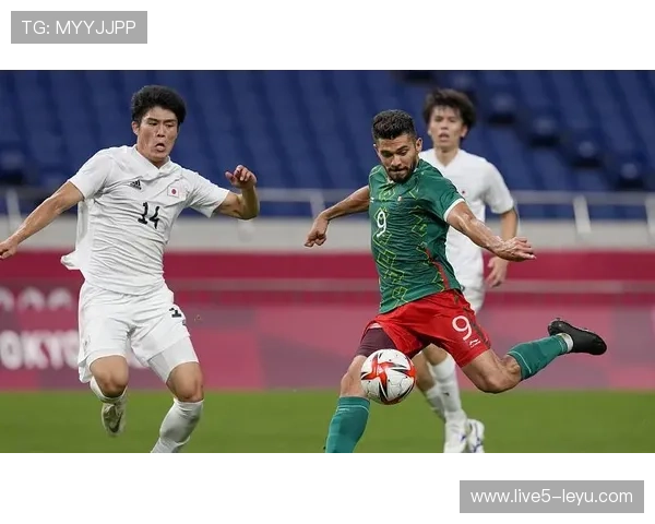 长友佑都稳健领衔日本防线新动态